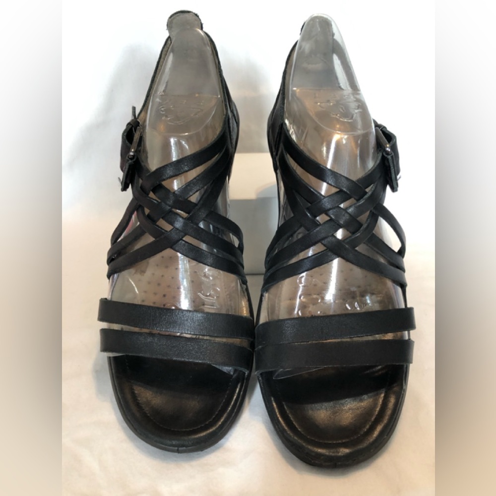 Ecco 40 strappy black low heel sandals.